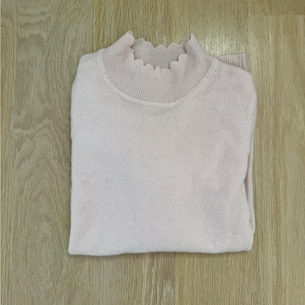 Cashmere Scalloped Edge pink Sweater